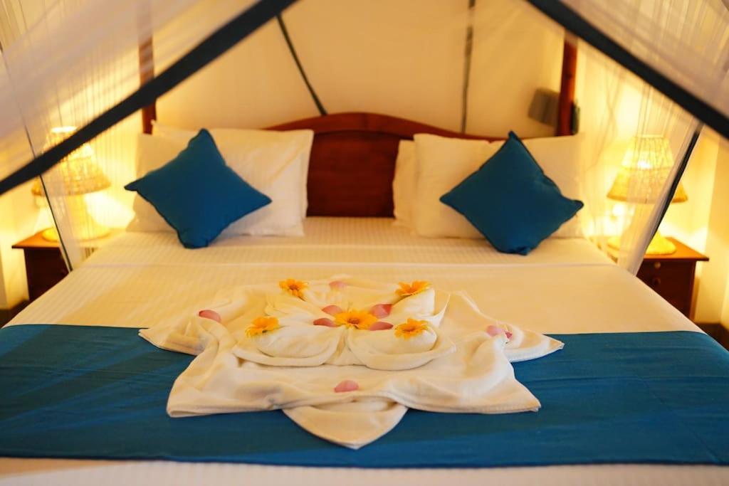Ronaya Surf Waves Villa Dikwella Dış mekan fotoğraf