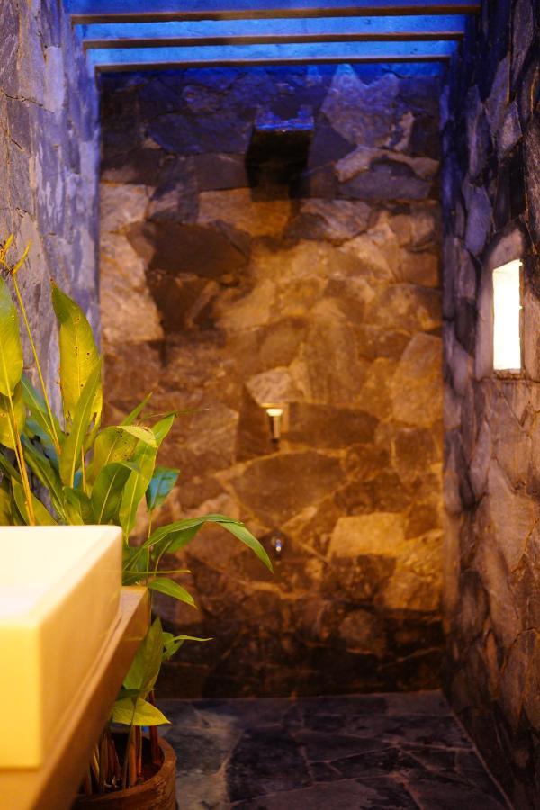 Ronaya Surf Waves Villa Dikwella Dış mekan fotoğraf