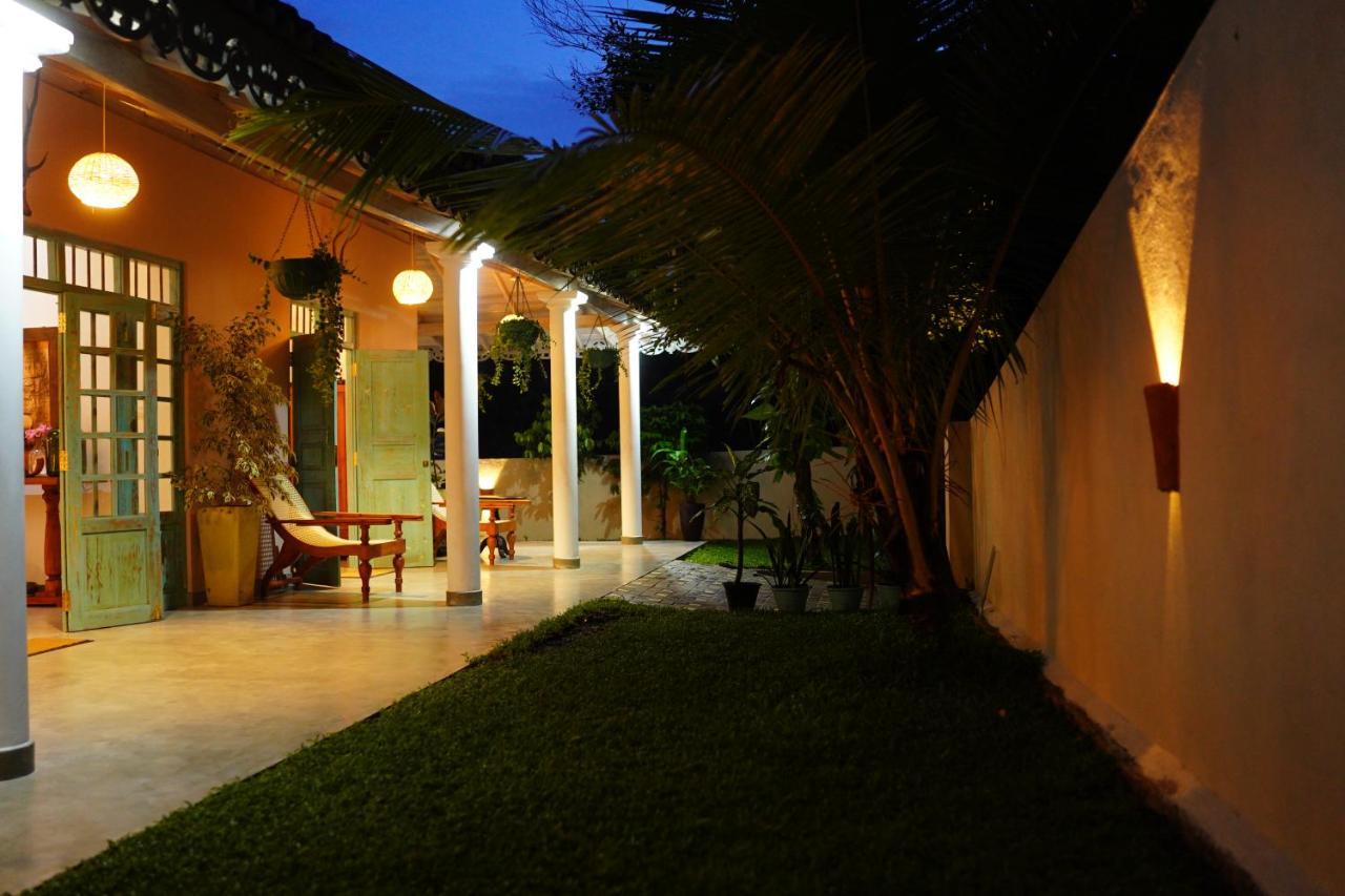 Ronaya Surf Waves Villa Dikwella Dış mekan fotoğraf