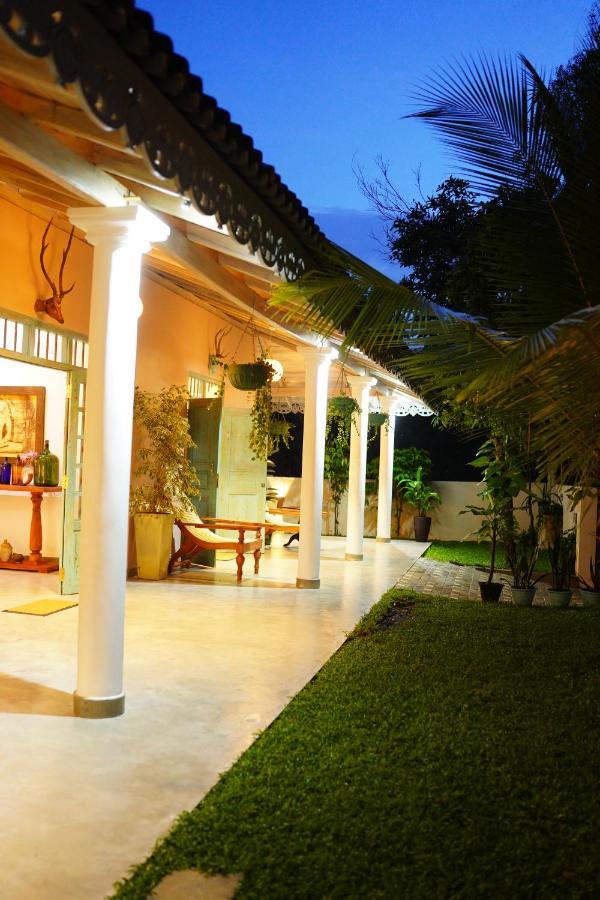 Ronaya Surf Waves Villa Dikwella Dış mekan fotoğraf