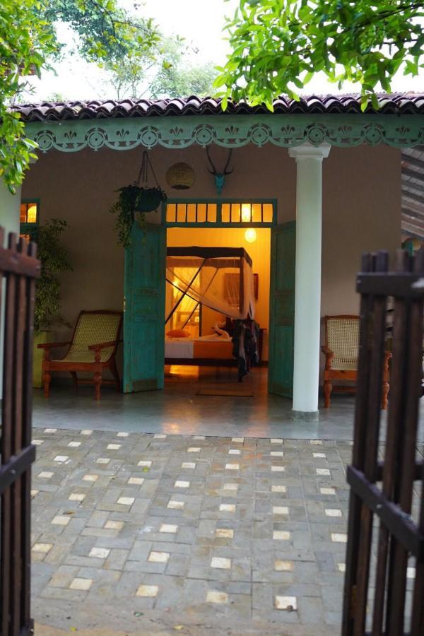 Ronaya Surf Waves Villa Dikwella Dış mekan fotoğraf