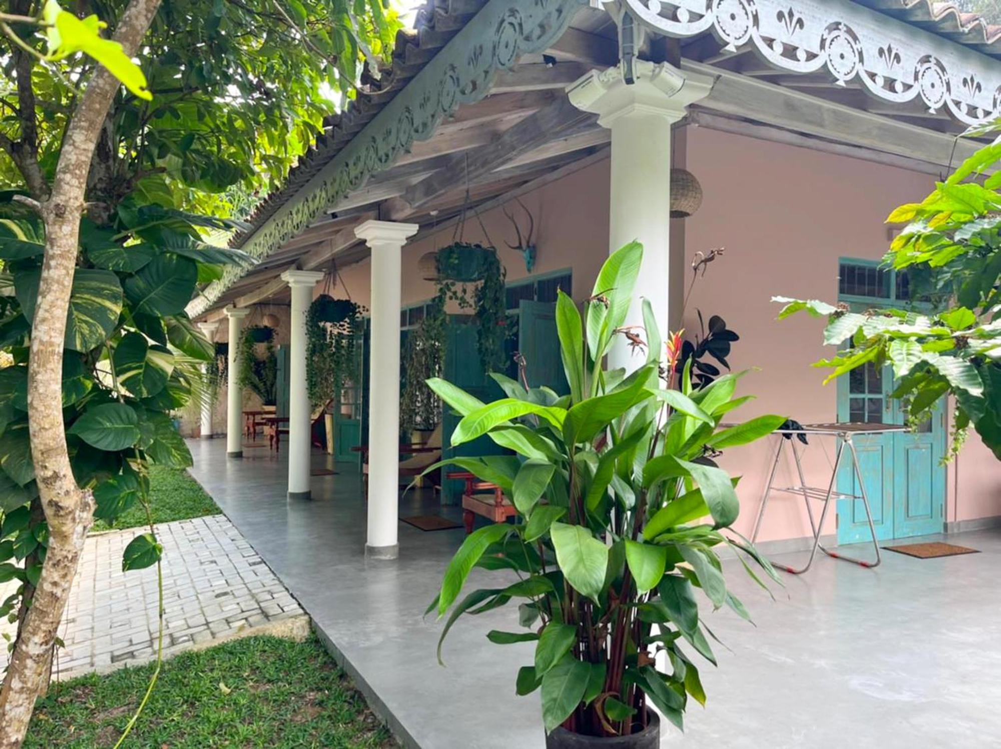 Ronaya Surf Waves Villa Dikwella Dış mekan fotoğraf