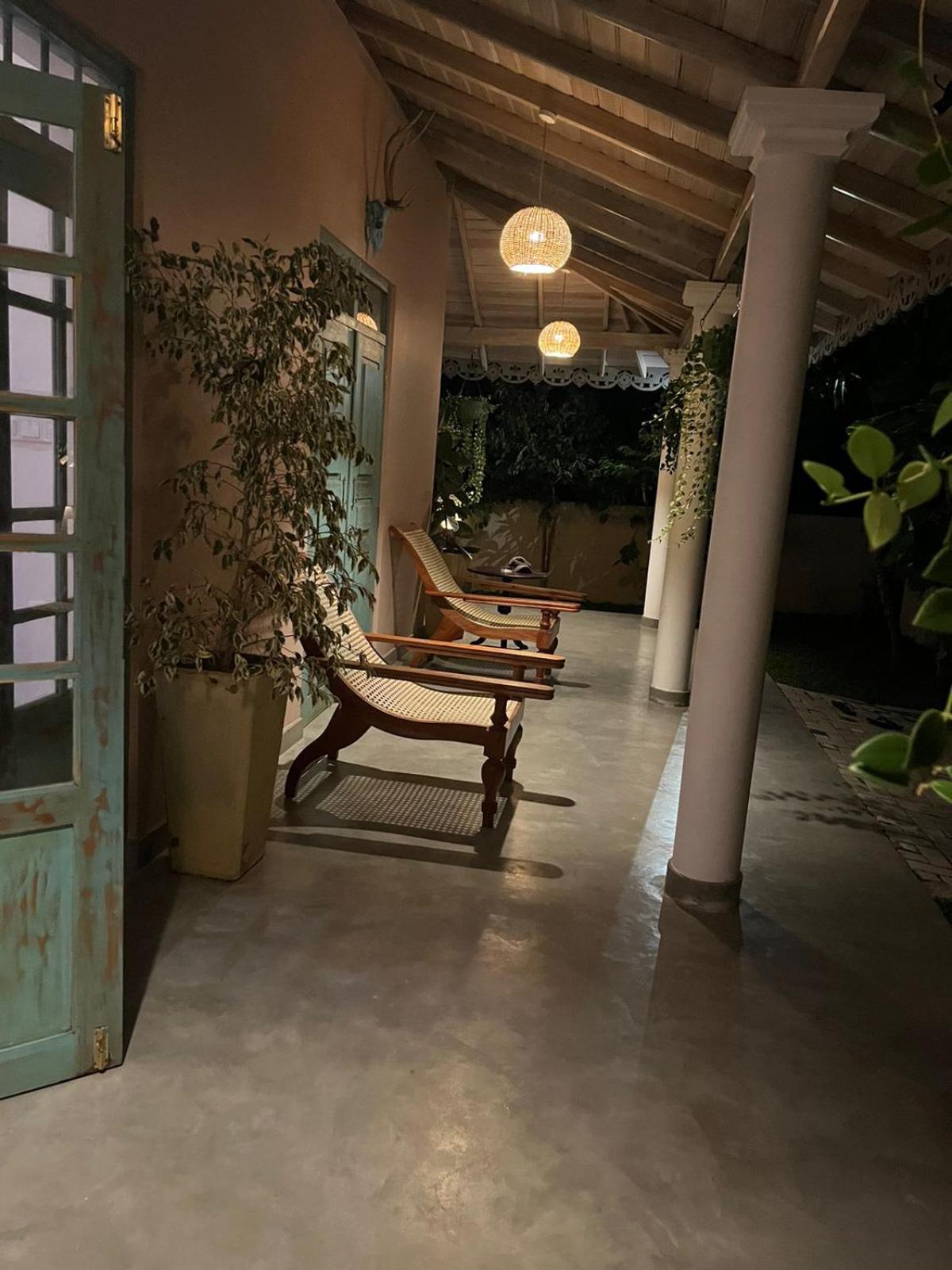 Ronaya Surf Waves Villa Dikwella Dış mekan fotoğraf