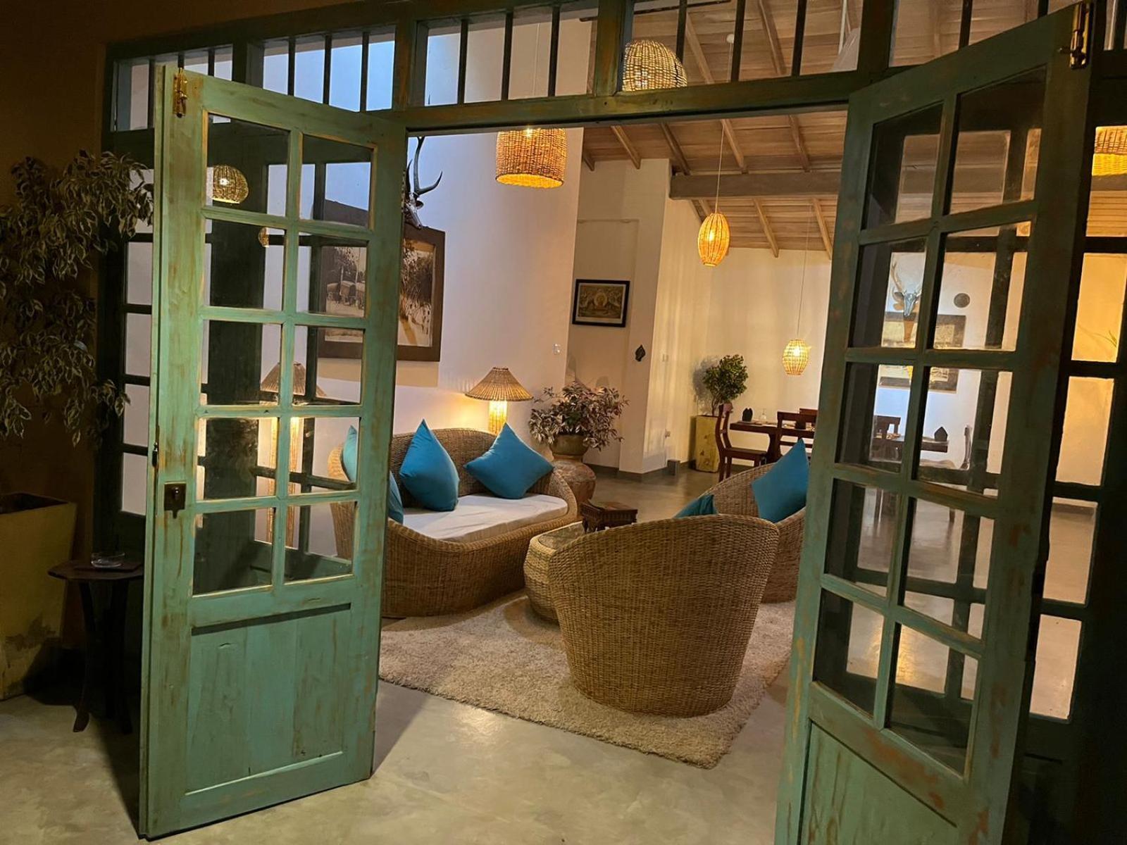 Ronaya Surf Waves Villa Dikwella Dış mekan fotoğraf