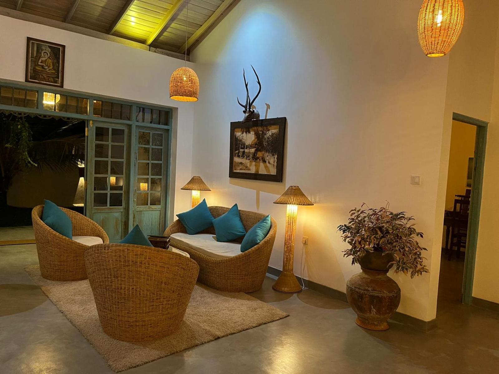 Ronaya Surf Waves Villa Dikwella Dış mekan fotoğraf